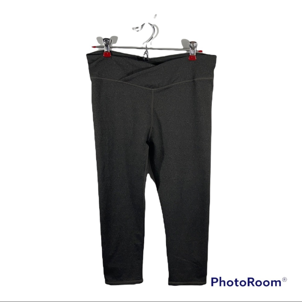 Fabletics Gray Workout Pants capri length
